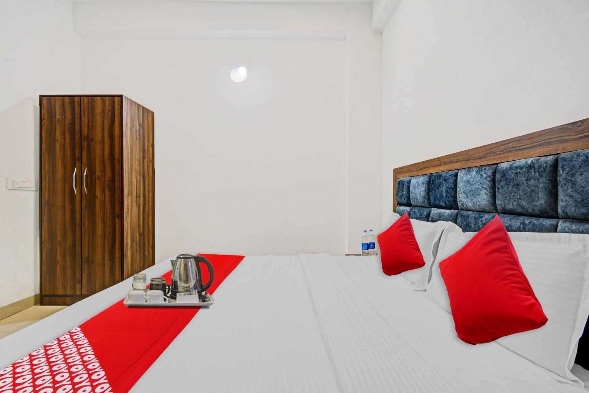 Hotel O Padharo Saa Удайпур Экстерьер фото